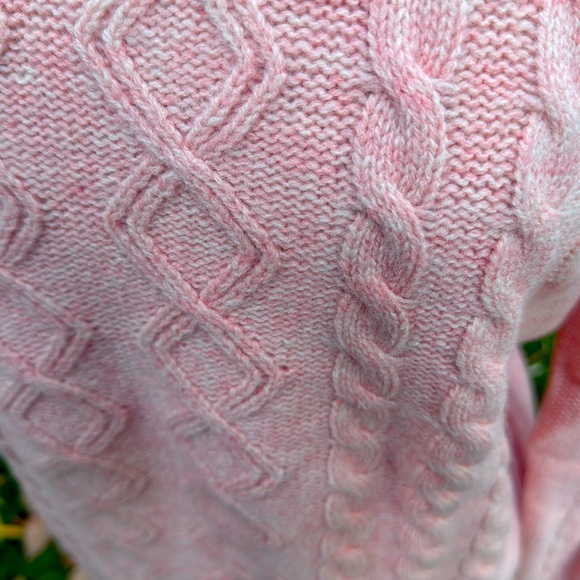 TOGGI EUROPEAN KNIT HEATHERED PINK ๐ฏ LAMBSWOOL CABLEKNIT SWEATER - L -NEW ! ๐โ๏ธ - Picture 2 of 9
